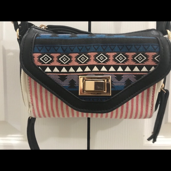 Small Purse - Picture 6 of 8